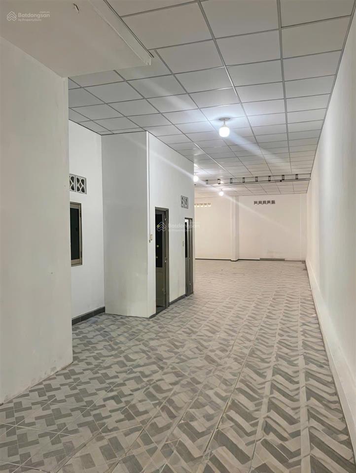 Cho thuê kho xưởng chợ đầu mới hóc môn