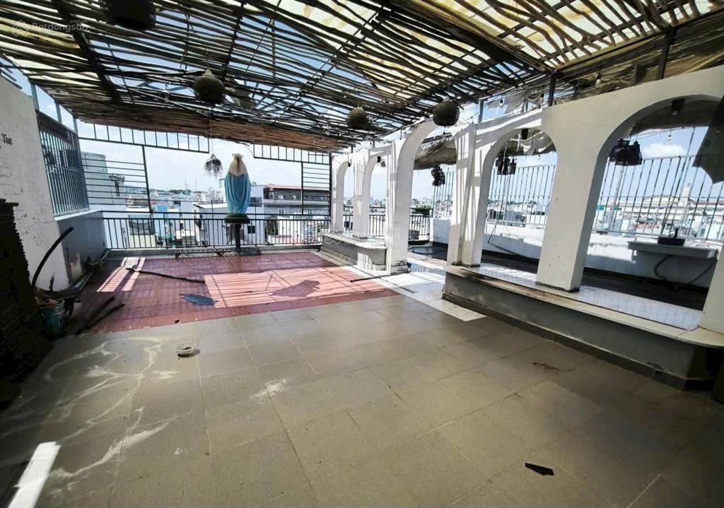 Tòa nhà trung mỹ tây gần 1000m2 hầm + thang máy giá 65 triệu
