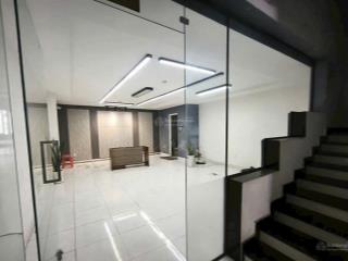 Tòa nhà trung mỹ tây gần 1000m2 hầm + thang máy giá 65 triệu