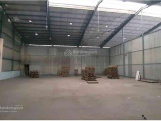 Xưởng xuân thới thượng, 700m2  19 triệu