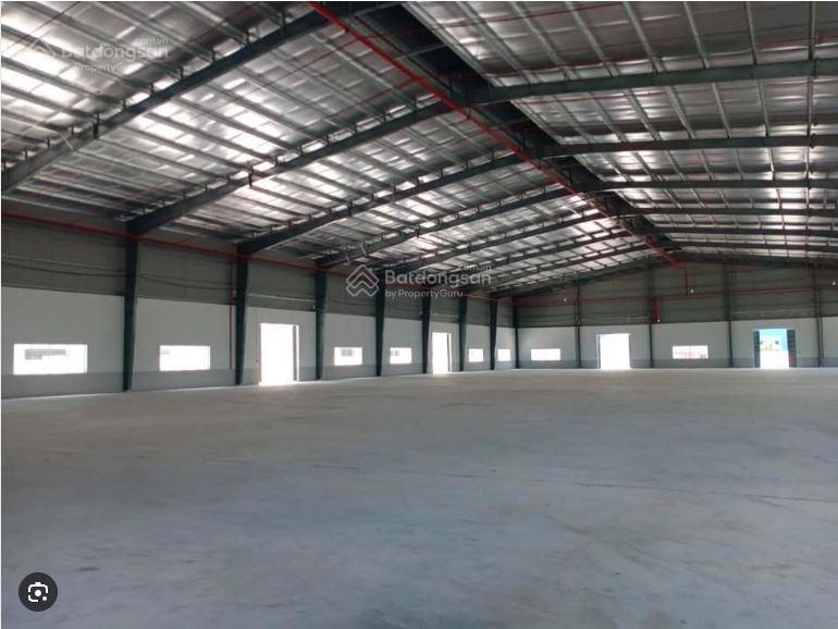 Xưởng đặng thúc vịnh 3800m2 container 24/24 giá 150tr