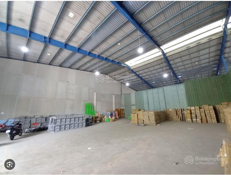 Xưởng mặt tiền bùi công trừng  hóc môn container 24/24  400m2  19 triệu