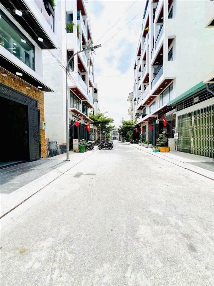 Nhà đẹp lung linh full nội thất giá nhỉnh 6 tỷ