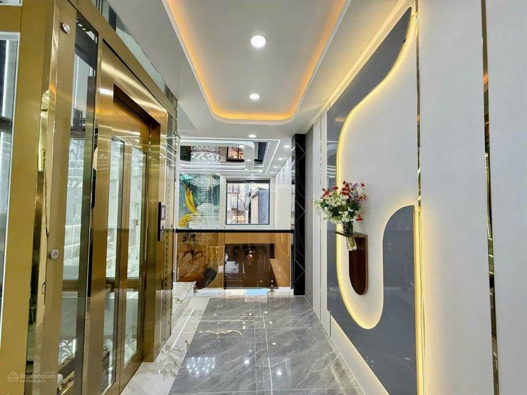 Nhỉnh 6 tỷ  cạnh giáo xứ tân đông  5x18m lửng 2 lầu