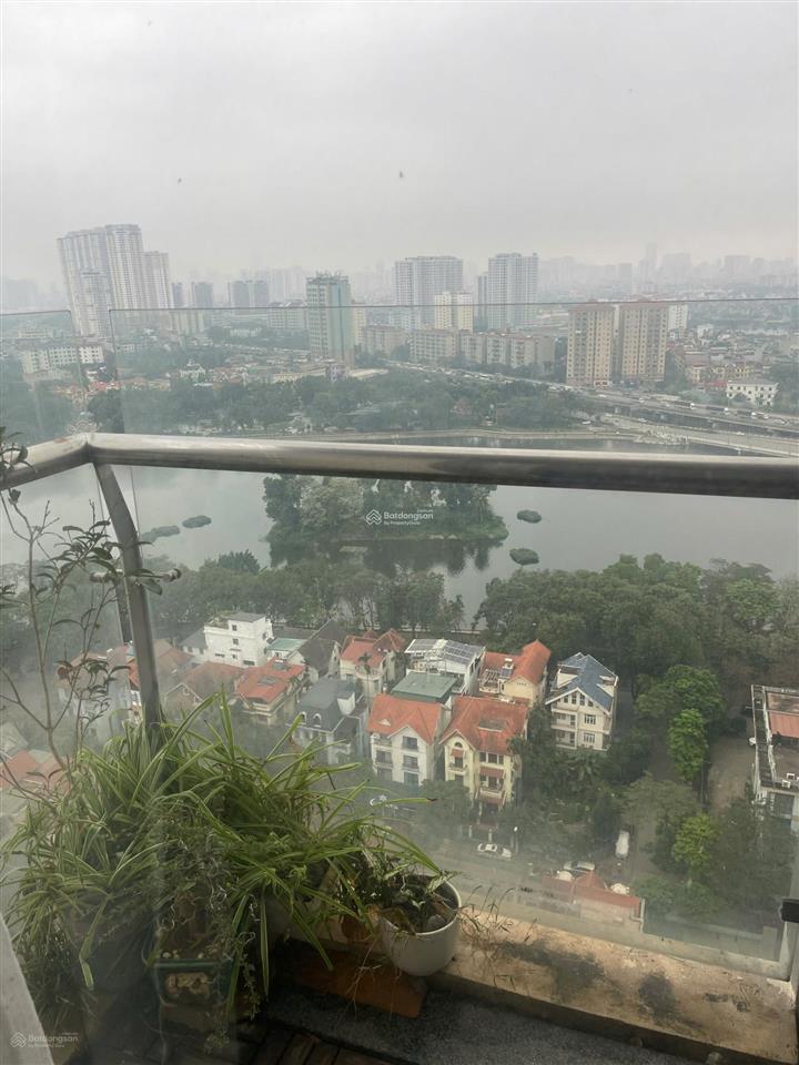 Chính chủ bán 2 căn 52m và 57m chung cư phương đông green park với gía chỉ 4ty9.  0916 783 ***