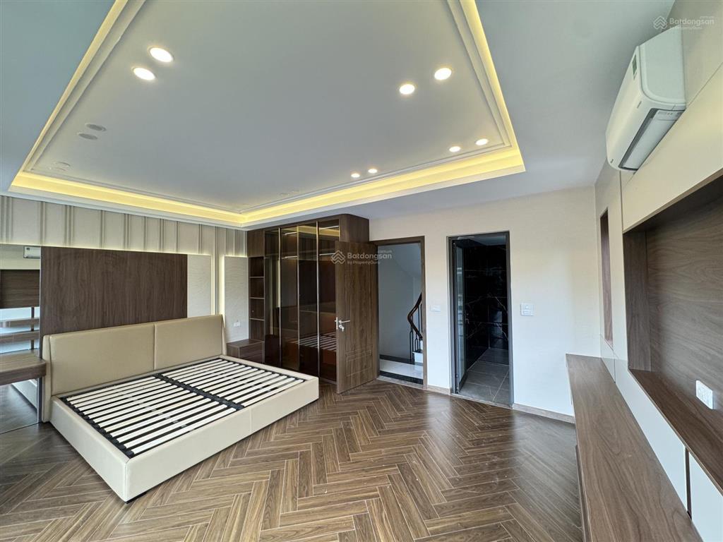 Bán nhà mới ngọc thuỵ, 55m2 ,7 tầng, gara ô tô  thang máy  lô góc 2 thoáng, mặt tiền rộng, 17.8