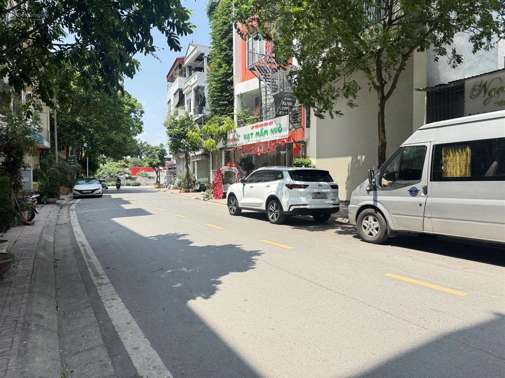 Bán đất lý sơn,việt hưng,dt 57m thông số vàng kinh doanh đỉnh  ô tô tránh, vỉa hè rộng chỉ 19.9 ti