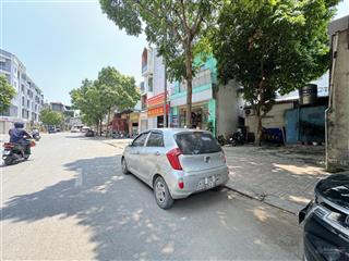 Bán đất lý sơn,việt hưng,90m đường vỉa hè 25m  đá bóng  kinh doanh  mặt tiền khủng 23.9 tỷ