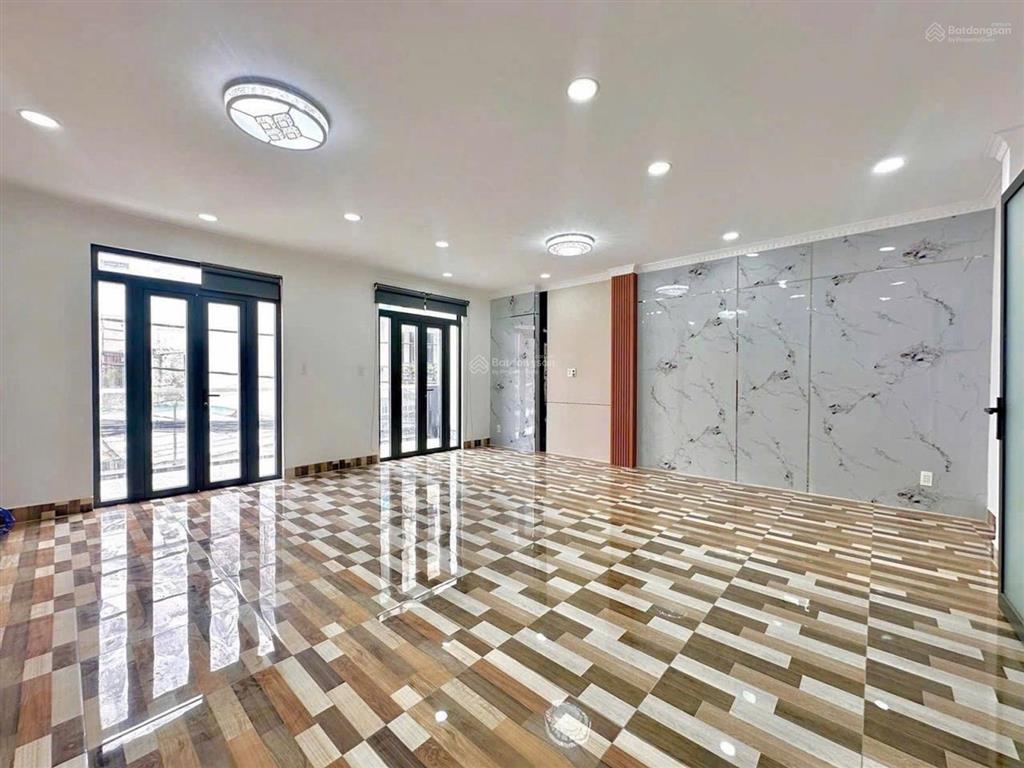 Nhà mới 5 tầng ngang 6m cho gia đình đông người xe hơi ngủ trong nhà, sát tân phú, 60m2 chỉ 8.1 tỷ