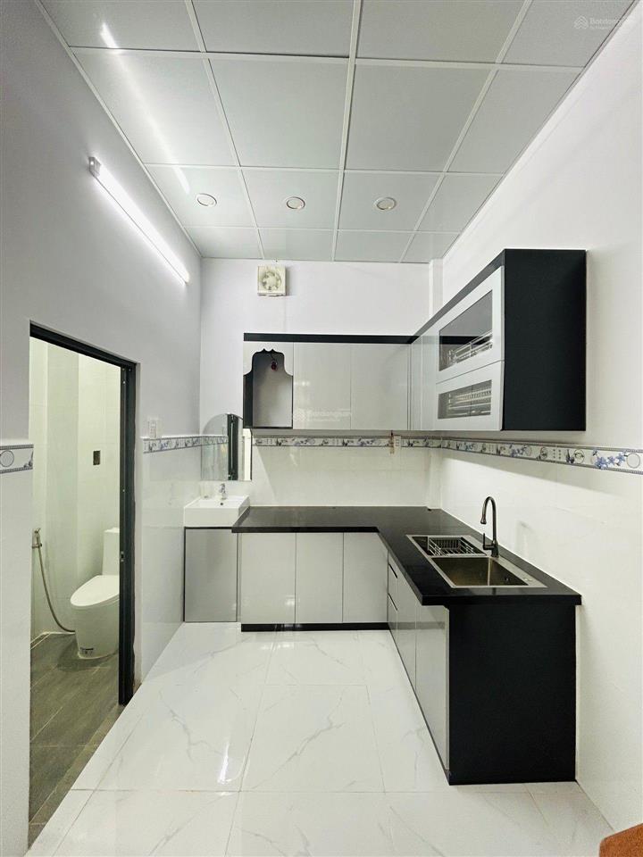 *3ty75* quận 6, lý chiêu hoàng bình phú, 2 tầng, 2pn, 32m2, ở ngay, sổ hồng riêng