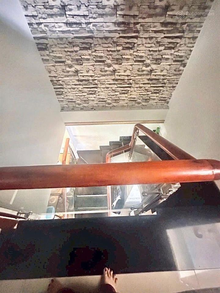 Nhà đẹp trung tâm gò vấp  hẻm sát mặt tiền nguyễn văn lượng  giá cực êm
