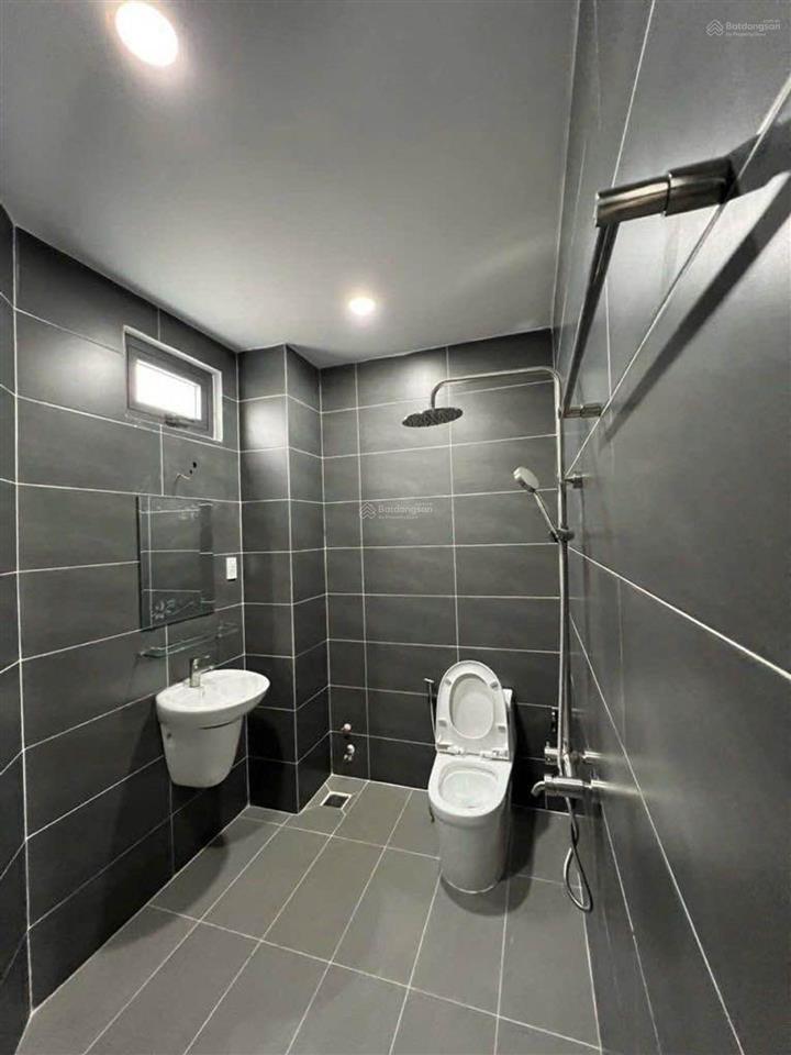 Bán nhà lô góc ngay lê văn quới  giáp tân phú, 4 tầng, 80m2, hxh 6m, giá chỉ nhỉnh 6 tỷ