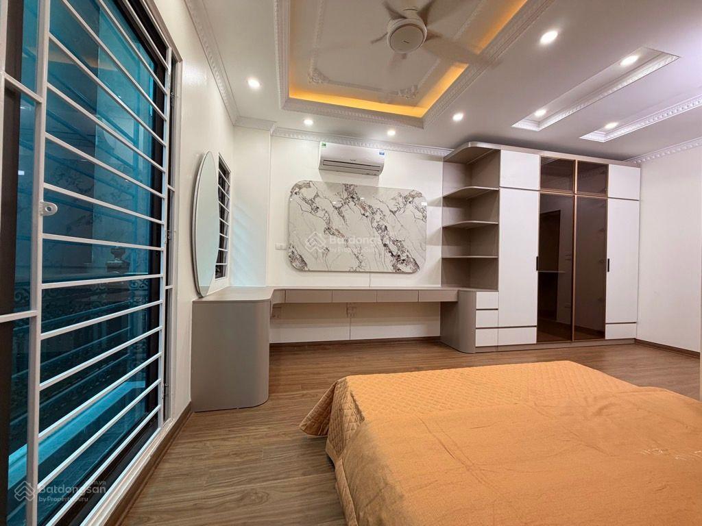 Nhà lò đúc lõi hai bà trưng 50m 6 tầng thang máy 14 tỷ