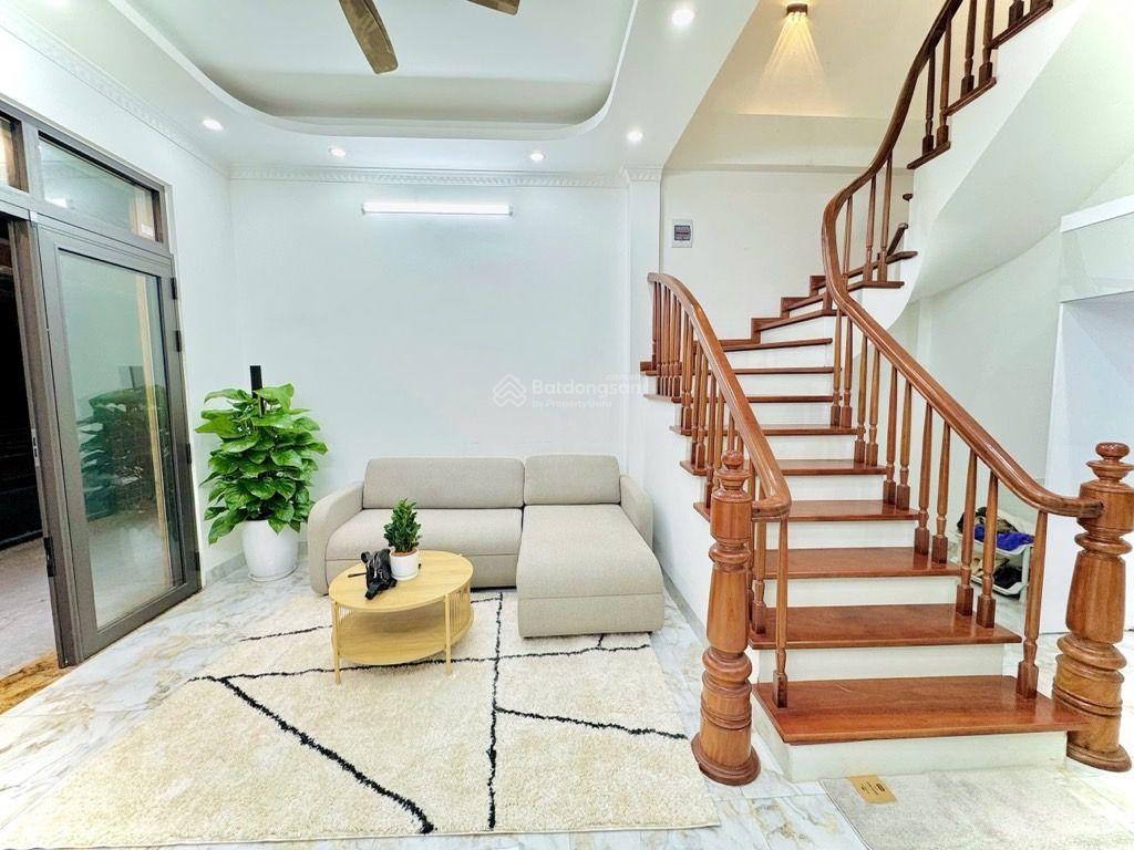 Nhà kim ngưu lô góc 2 thoáng ngõ phân lô 32m 5 tầng ở ngay