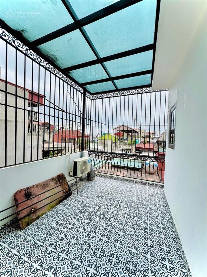 Nhà kim ngưu lô góc 2 thoáng ngõ phân lô 32m 5 tầng ở ngay