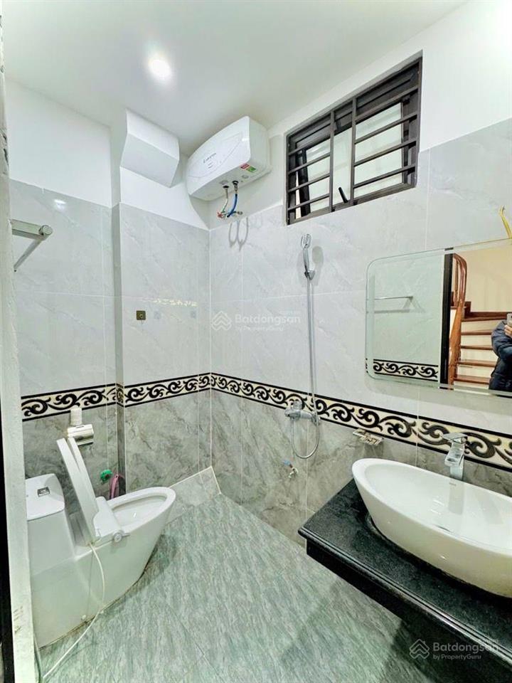 Nhà kim ngưu lô góc 2 thoáng ngõ phân lô 32m 5 tầng ở ngay