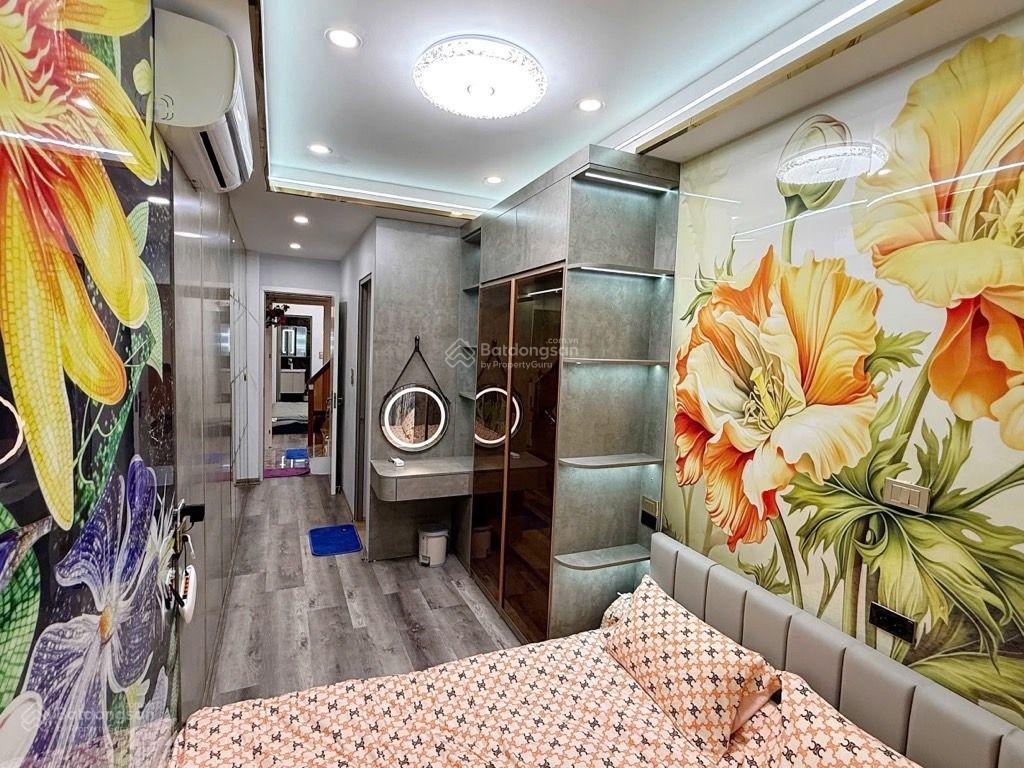 Nhà chùa quỳnh thanh nhàn 40m 5 tầng 6 pn khép kín gần oto 12 tỷ