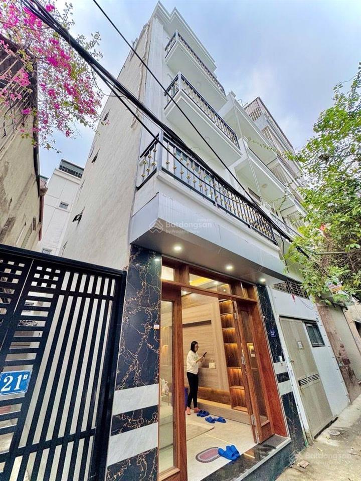 Nhà minh khai lô góc 3 thoáng 5 tầng thang máy gần ô tô 32m2 10.5 tỷ