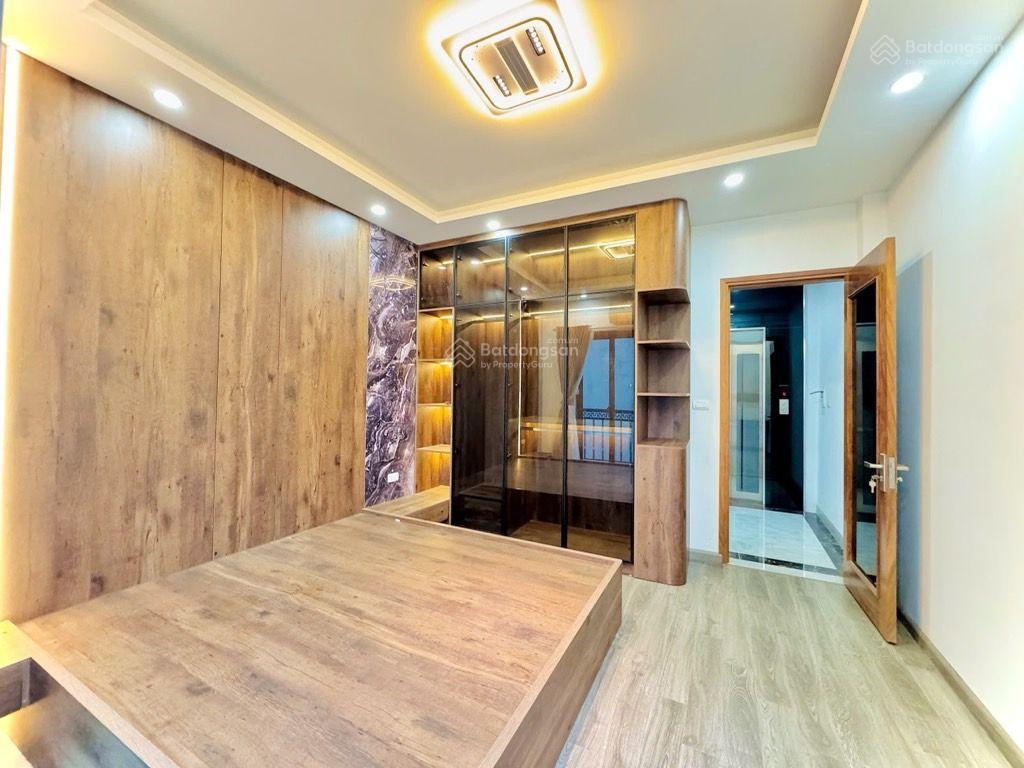 Nhà minh khai lô góc 3 thoáng 5 tầng thang máy gần ô tô 32m2 10.5 tỷ