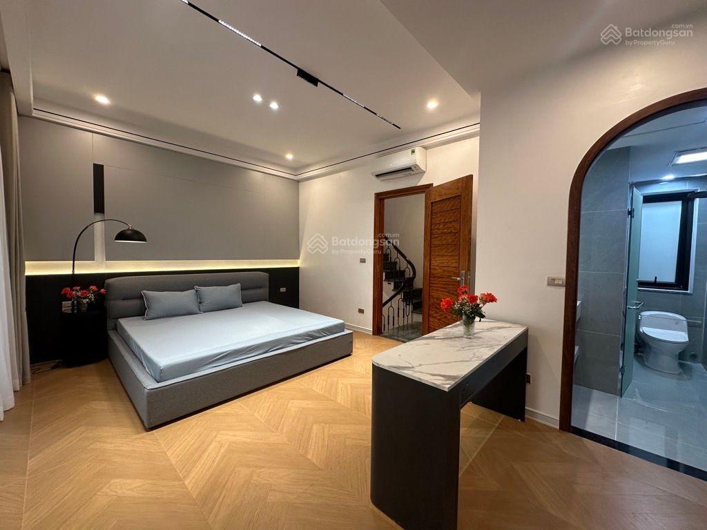 Nhà bạch mai 50m 6 tầng thang máy ô tô đỗ cửa cách phố 16m 14.3 tỷ