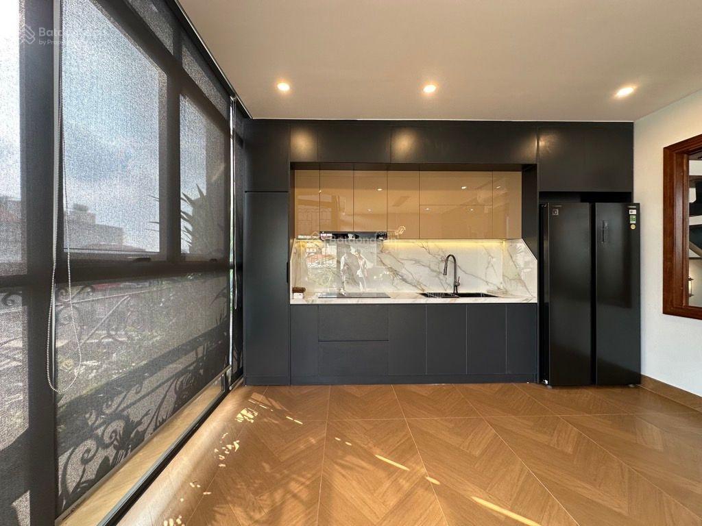 Nhà bạch mai 50m2 6 tầng thang máy ô tô đỗ cửa cách phố 16m 13 tỷ
