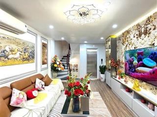 Nhà đẹp hồ ba mẫu 7 tầng thang máy full nội thất trung tâm  11 tỷ
