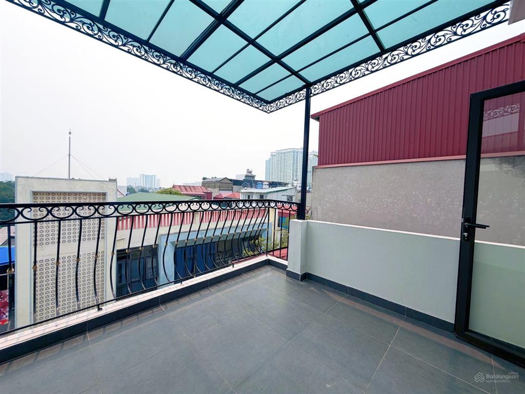 Nhà minh khai 40m2 6 tầng thang máy gara ô tô nhà mới full đồ  trước nhà ô tô tránh  hiếm  16 tỷ