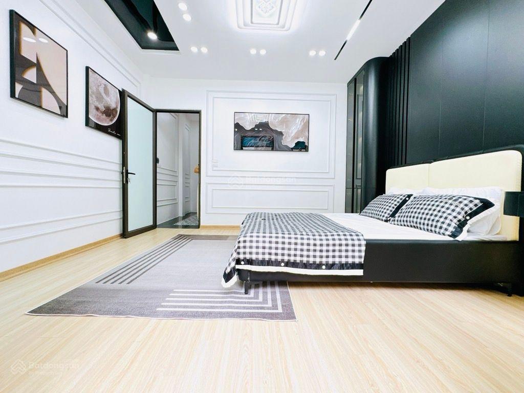 Nhà vương thừa vũ siêu đẹp phân lô quân đội 45m 5 tầng ô tô đỗ cửa