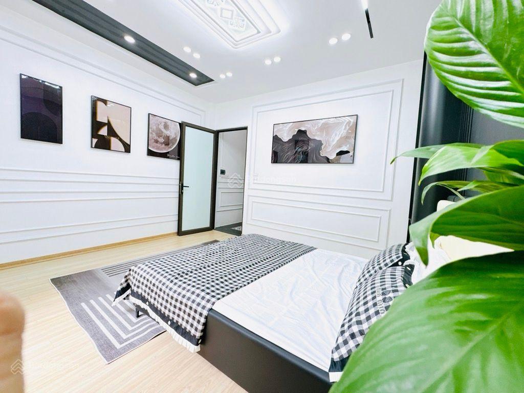 Nhà vương thừa vũ siêu đẹp phân lô quân đội 45m 5 tầng ô tô đỗ cửa