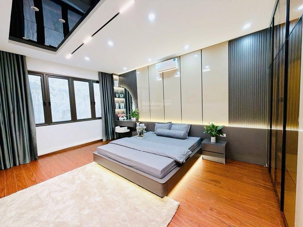 Nhà khương trung ngay cạnh ngã tư sở  45m xây mới thang máy ngõ rộng 10 tỷ