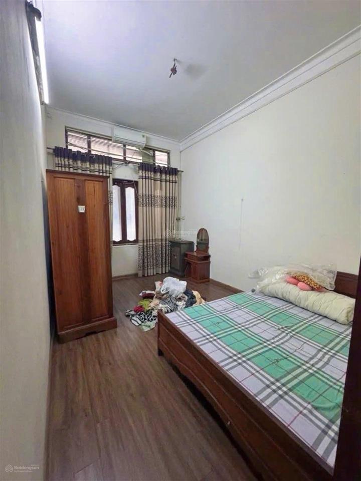 Nhà mặt ngõ cực gần phố, cách 10m ra ô tô tránh  ở hoặc cho thuê có dòng tiền  giá hời 10 tỷ