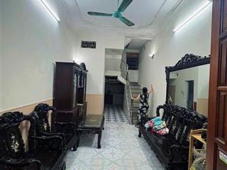 Nhà mặt ngõ cực gần phố, cách 10m ra ô tô tránh  ở hoặc cho thuê có dòng tiền  giá hời 10 tỷ