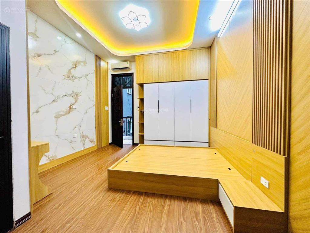 Siêu phẩm nhà đẹp 50m2 lô góc, ô tô đỗ cửa, view hồ đền lừ, hoàng mai, xây mới 5 tầng