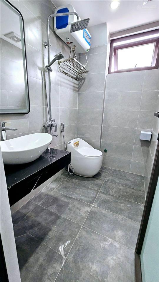 Nhà mới kong phố trần đại nghĩa  6 tầng thang máy  9 tỷ, cách phố vài bước chân. giá tốt khu vực