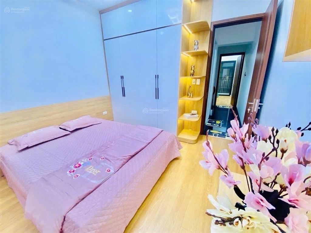 Nhà đẹp vừa ở vừa cho thuê dt 50m  5pn full nội thất  gần mặt phố minh khai  12.2 tỷ