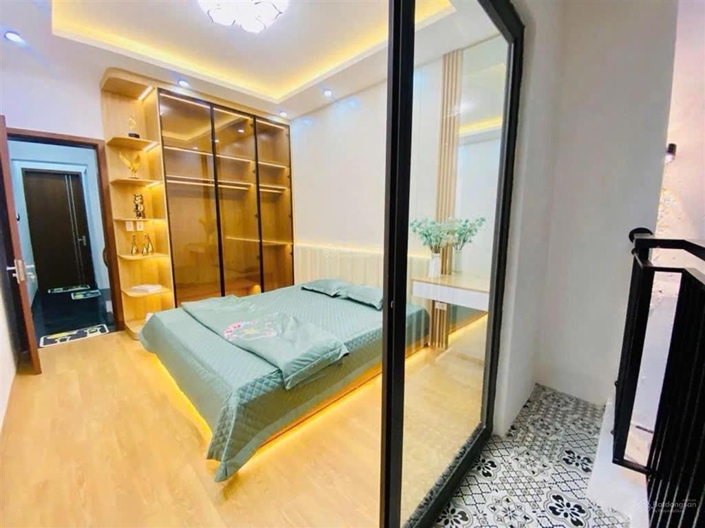 Nhà đẹp vừa ở vừa cho thuê dt 50m  5pn full nội thất  gần mặt phố minh khai  12.2 tỷ