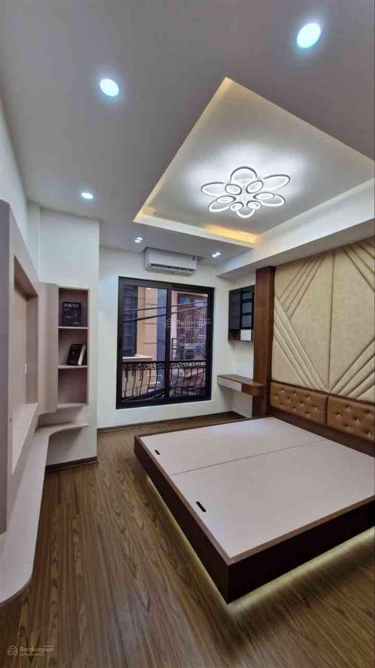 Nhà đẹp 5 tầng ngay gần phố tân mai  giá hời 9 tỷ full nội thất ở ngay