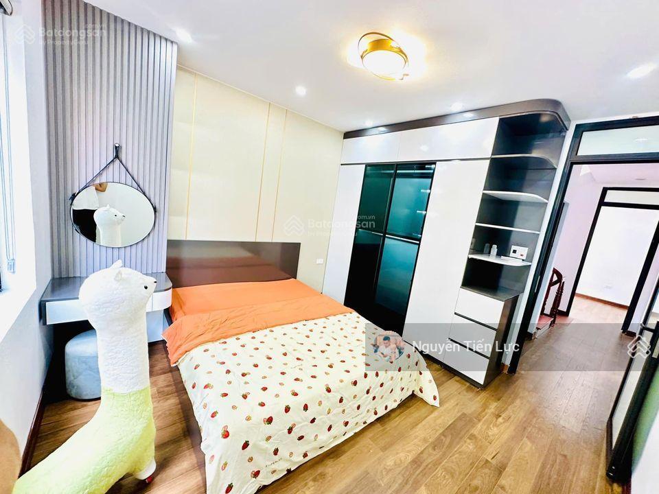 Nhà riêng 37m2 lô góc thoáng phố hoàng mai, ngõ rộng, oto cách 15m, 7.45 tỷ