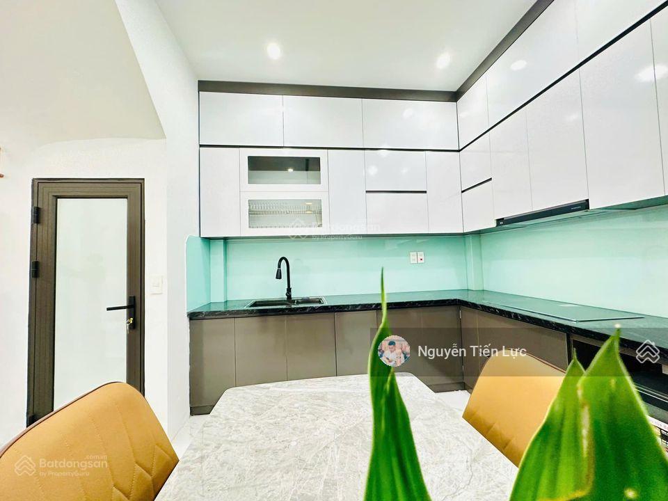 Nhà riêng 37m2 lô góc thoáng phố hoàng mai, ngõ rộng, oto cách 15m, 7.45 tỷ