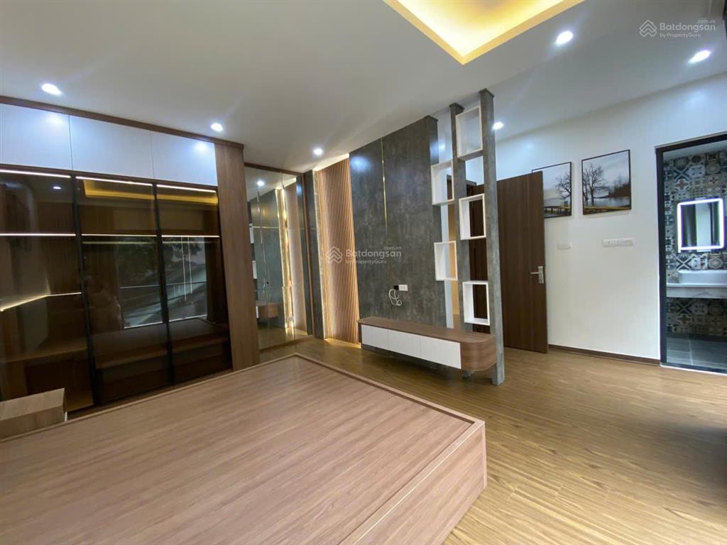Bán nhà phố hoàng mai  hồ đền lừ  ô tô đỗ cổng  dt 40m2 mặt tiền 6m, siêu thoáng