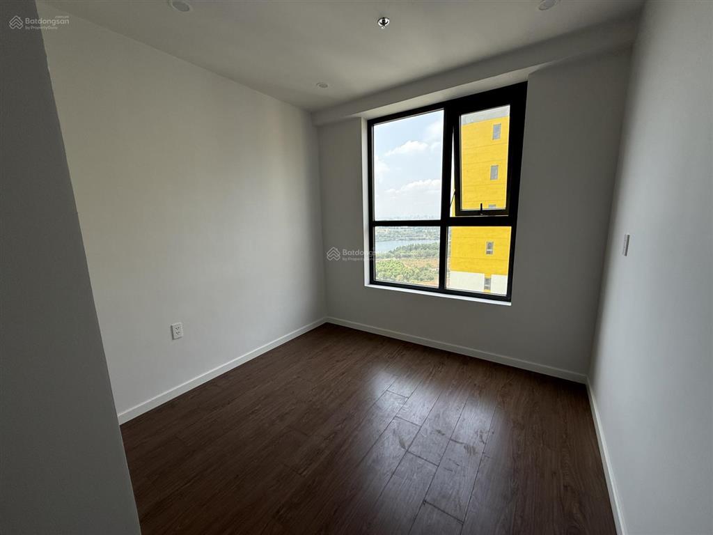 Giá sốc chỉ 6,5 triệu căn góc 2pn 2wc bcons city nhà mới 100% làng đh
