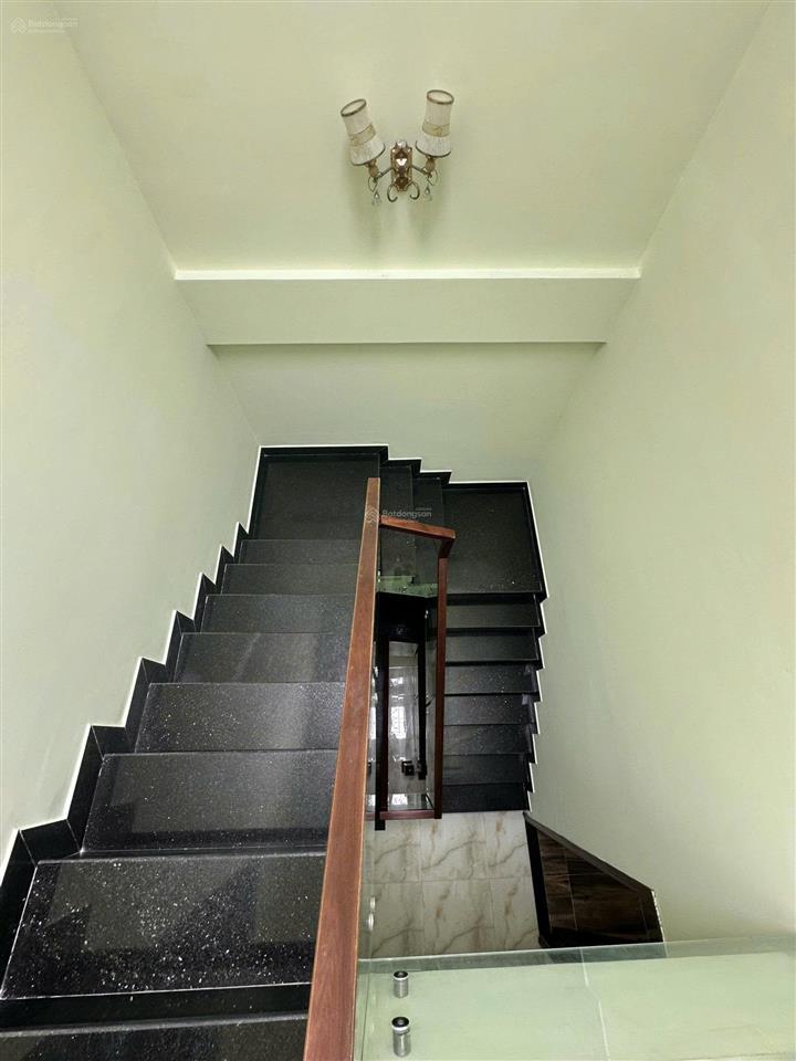 Bán nhà 3 khu đô thị lê hồng phong 2, có sổ đỏ hoàn công  0906 534 ***