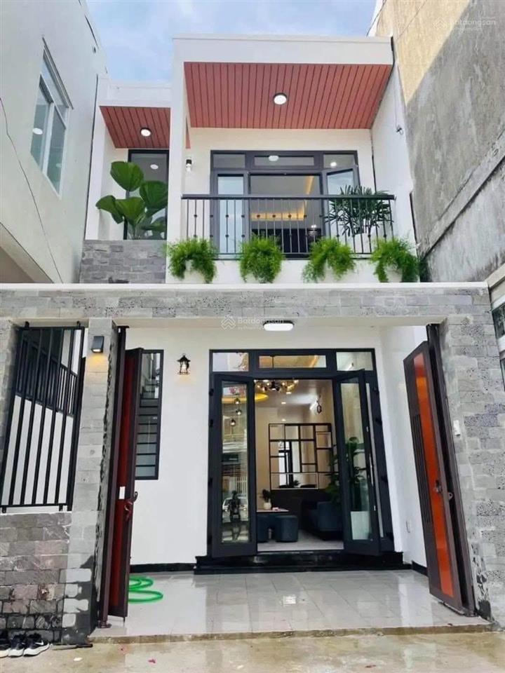 Bán gấp nhà đường nguyễn hữu trí 960 triệu bình chánh