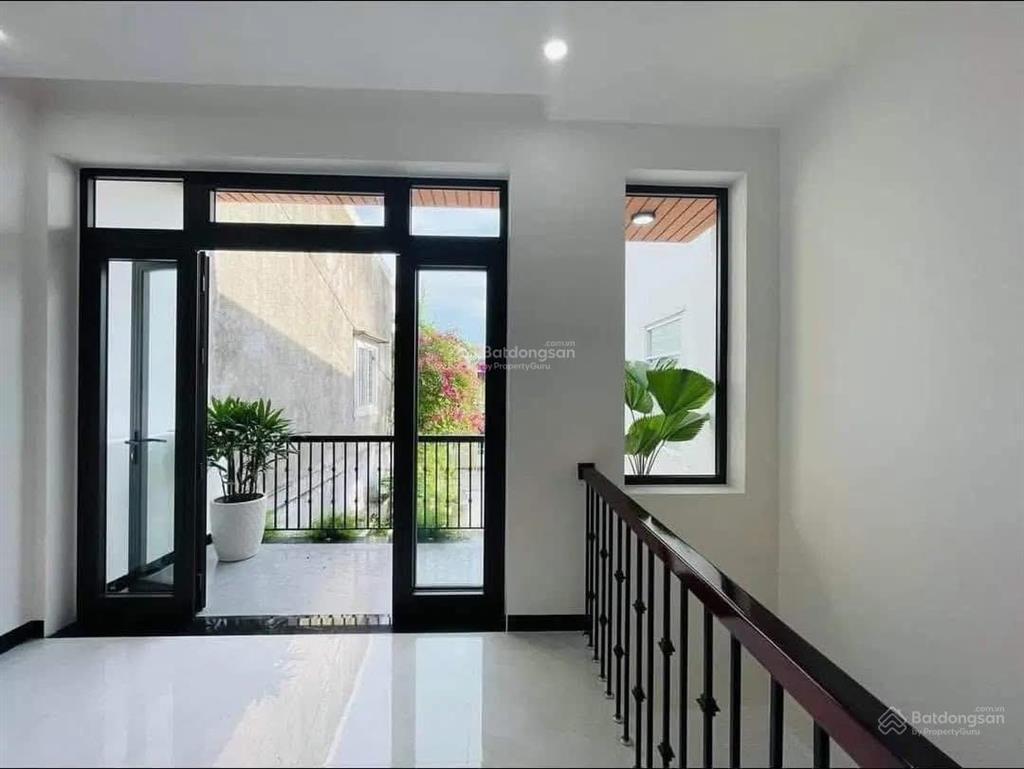 Bán gấp nhà đường nguyễn hữu trí 960 triệu bình chánh