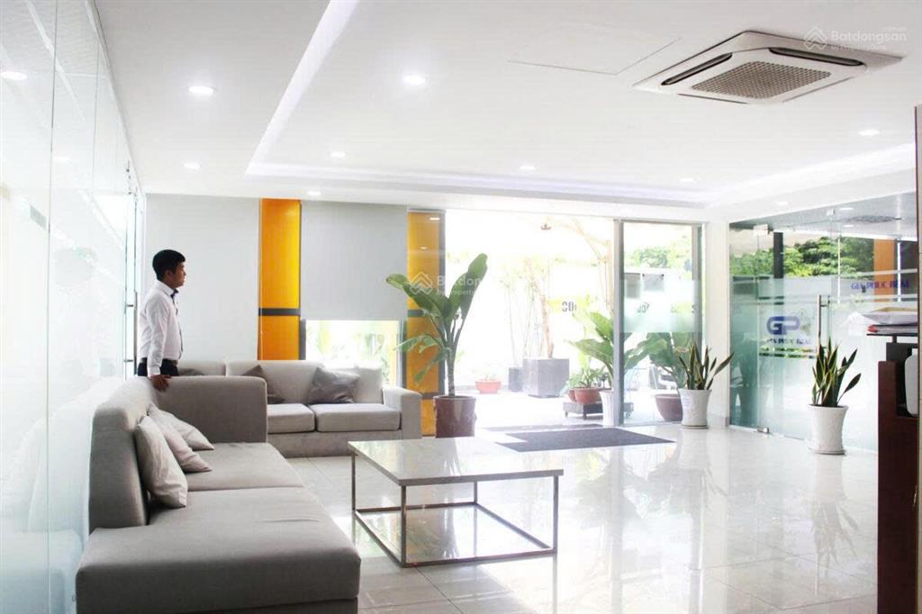Bán nhà mặt phố tại nguyễn văn thương, p 19, q.bình thạnh, 51,75 tỷ, 135m2