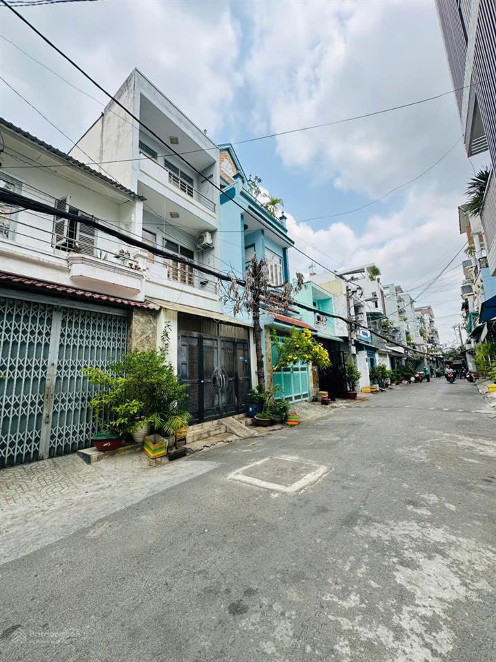 Đường rộng 8m thông vườn lài (4mx14m) đúc 3 tấm [giá 7.8 tỷ], gần nhà thợ, chợ tân hương