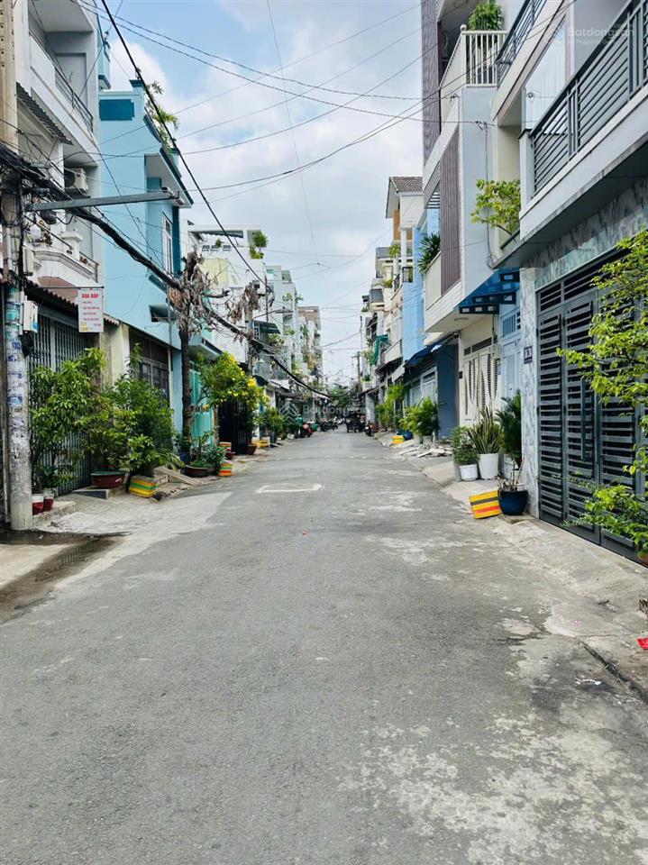 Đường rộng 8m thông vườn lài (4mx14m) đúc 3 tấm [giá 7.8 tỷ], gần nhà thợ, chợ tân hương