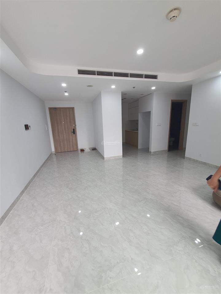 Bán gấp căn góc 3pn 128m2  skyline west lake  có slot ô tô, miễn 1 năm pdv  giá 165tr/m2