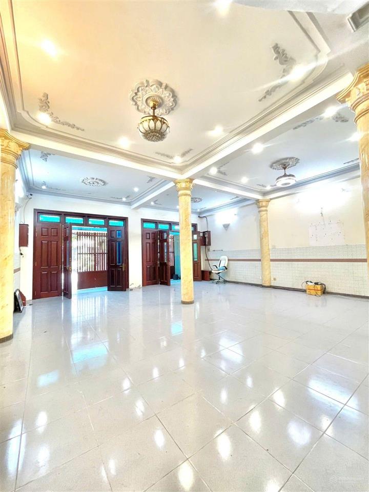 Bán nhà mặt tiền đường tên lửa ngang 8m aeon mall gần công viên phú lâm hiếm nhà bán