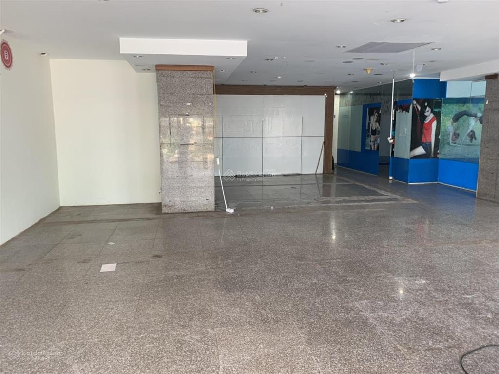 Bán gấp sàn thương mại 385m2, góc 2mt siêu đẹp, 40 hùng vương, p. buôn ma thuột